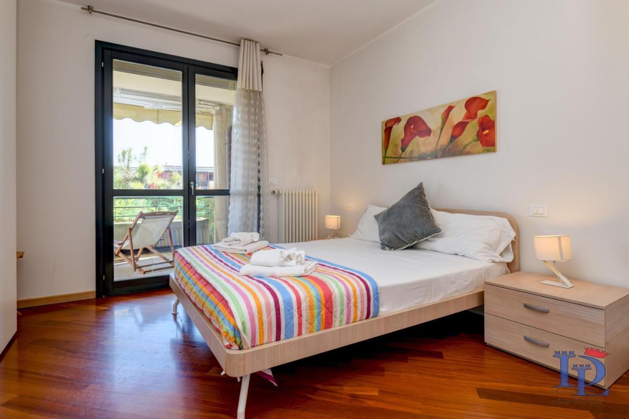 Desenzanoloft Official Partner Marriott Homes & Villas -Butterfly And 5 Pools Family Apartment Desenzano del Garda Ngoại thất bức ảnh