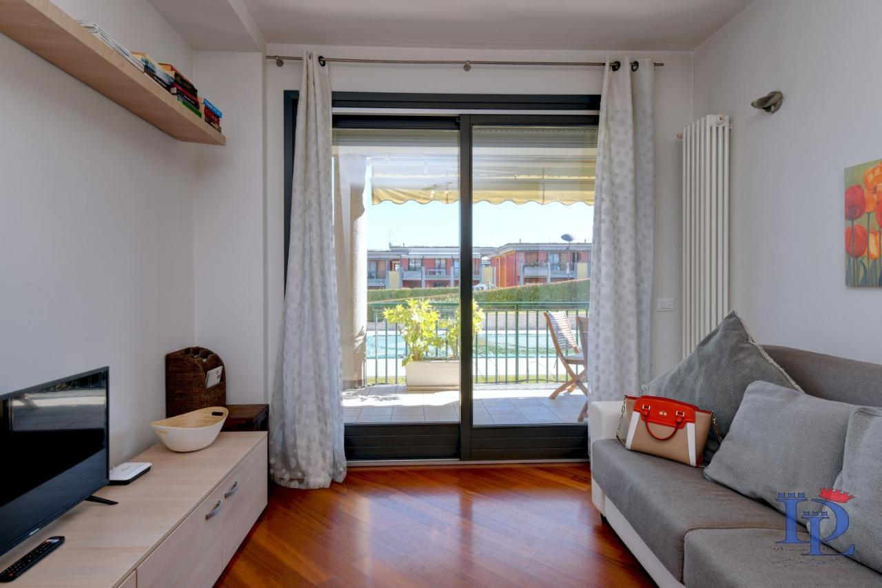 Desenzanoloft Official Partner Marriott Homes & Villas -Butterfly And 5 Pools Family Apartment Desenzano del Garda Ngoại thất bức ảnh