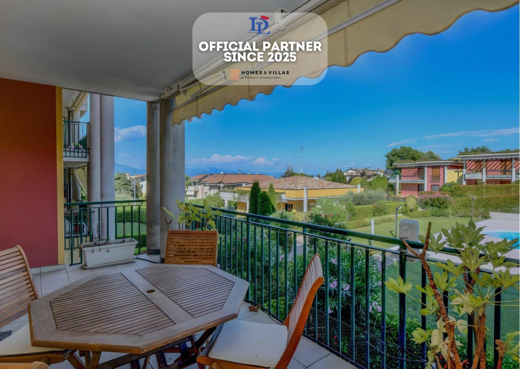 Desenzanoloft Official Partner Marriott Homes & Villas -Butterfly And 5 Pools Family Apartment Desenzano del Garda Ngoại thất bức ảnh